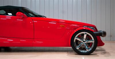 1999 Plymouth Prowler   - Photo 14 - Sylvania, OH 43560