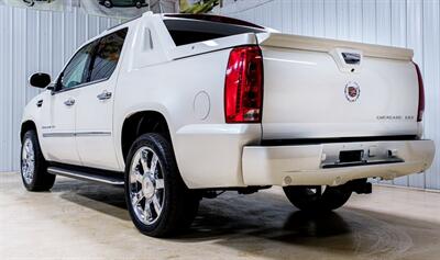 2007 Cadillac Escalade EXT - Photo 5 - Sylvania, OH 43560