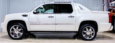 2007 Cadillac Escalade EXT - Photo 2 - Sylvania, OH 43560