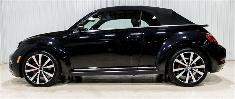 2014 Volkswagen Beetle Convertible R-Line PZEV  