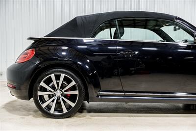 2014 Volkswagen Beetle Convertible R-Line PZEV   - Photo 23 - Sylvania, OH 43560