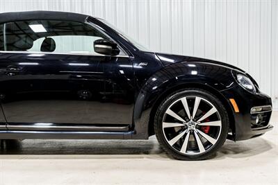 2014 Volkswagen Beetle Convertible R-Line PZEV   - Photo 24 - Sylvania, OH 43560
