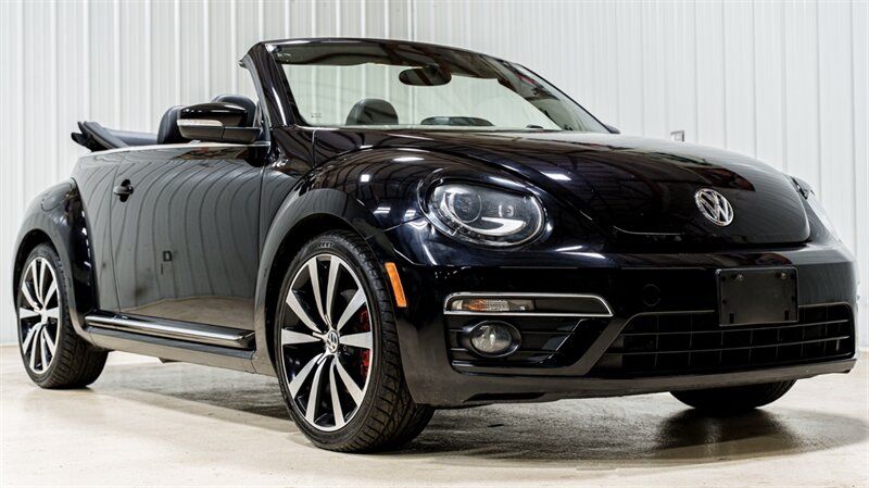2014 Volkswagen Beetle Convertible R-Line PZEV  
