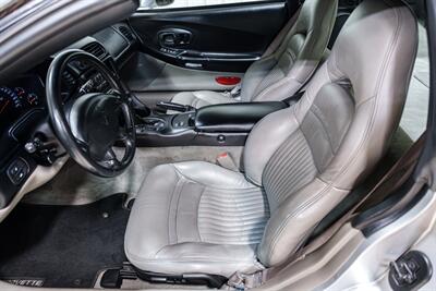 2002 Chevrolet Corvette   - Photo 9 - Sylvania, OH 43560