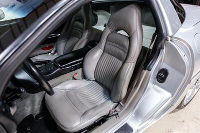 2002 Chevrolet Corvette   - Photo 10 - Sylvania, OH 43560
