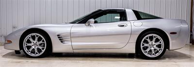 2002 Chevrolet Corvette   - Photo 2 - Sylvania, OH 43560