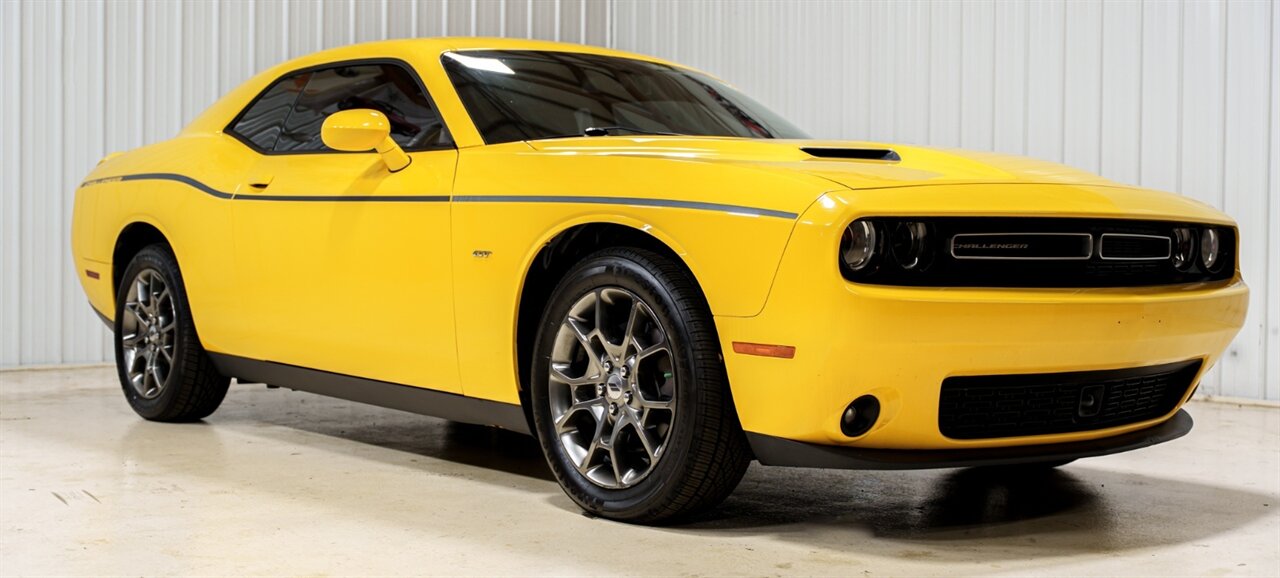 2017 Dodge Challenger GT   - Photo 1 - Sylvania, OH 43560