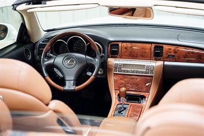 2005 Lexus SC 430 - Photo 19 - Sylvania, OH 43560