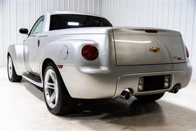 2004 Chevrolet SSR LS   - Photo 5 - Sylvania, OH 43560