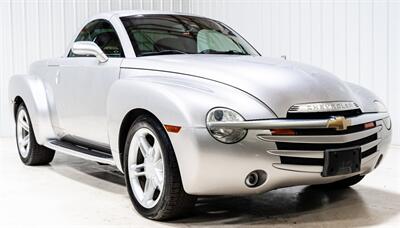 2004 Chevrolet SSR LS   - Photo 1 - Sylvania, OH 43560