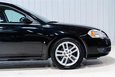 2009 Chevrolet Impala LTZ   - Photo 9 - Sylvania, OH 43560