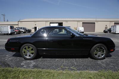 2002 Ford Thunderbird Deluxe   - Photo 6 - Sylvania, OH 43560