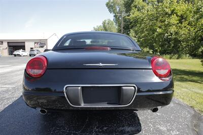 2002 Ford Thunderbird Deluxe   - Photo 9 - Sylvania, OH 43560