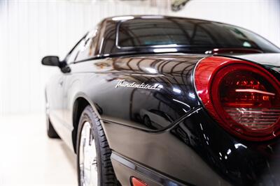 2002 Ford Thunderbird Deluxe   - Photo 7 - Sylvania, OH 43560