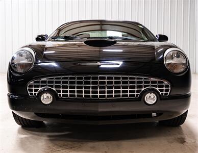 2002 Ford Thunderbird Deluxe   - Photo 11 - Sylvania, OH 43560