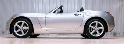 2008 Saturn SKY   - Photo 2 - Sylvania, OH 43560