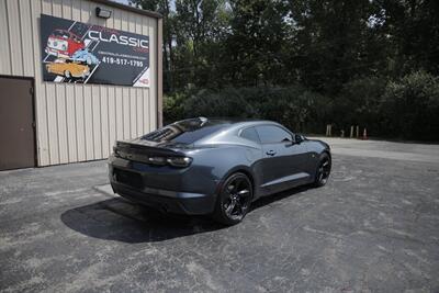 2019 Chevrolet Camaro LT   - Photo 5 - Sylvania, OH 43560