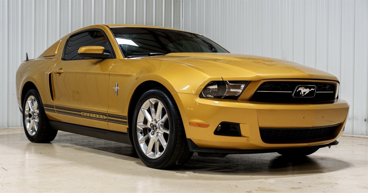 2010 Ford Mustang V6   - Photo 1 - Sylvania, OH 43560
