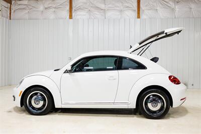 2012 Volkswagen Beetle-Classic 2.5L PZEV   - Photo 123 - Sylvania, OH 43560