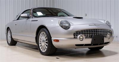 2004 Ford Thunderbird Deluxe - Photo 1 - Sylvania, OH 43560