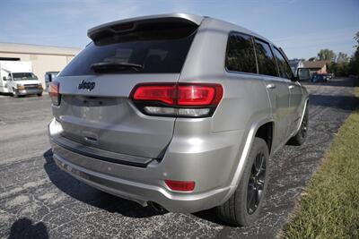 2018 Jeep Grand Cherokee Altitude   - Photo 11 - Sylvania, OH 43560