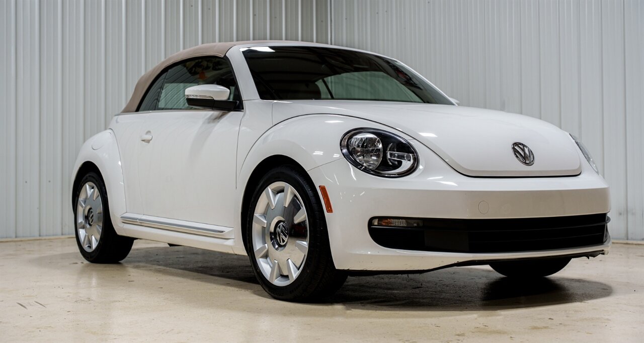 2013 Volkswagen Beetle Convertible 2.5L PZEV   - Photo 1 - Sylvania, OH 43560