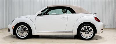 2013 Volkswagen Beetle Convertible 2.5L PZEV - Photo 8 - Sylvania, OH 43560