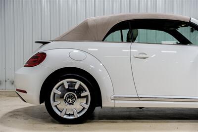 2013 Volkswagen Beetle Convertible 2.5L PZEV - Photo 27 - Sylvania, OH 43560