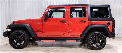 2015 Jeep Wrangler Unlimited Sport - Photo 2 - Sylvania, OH 43560