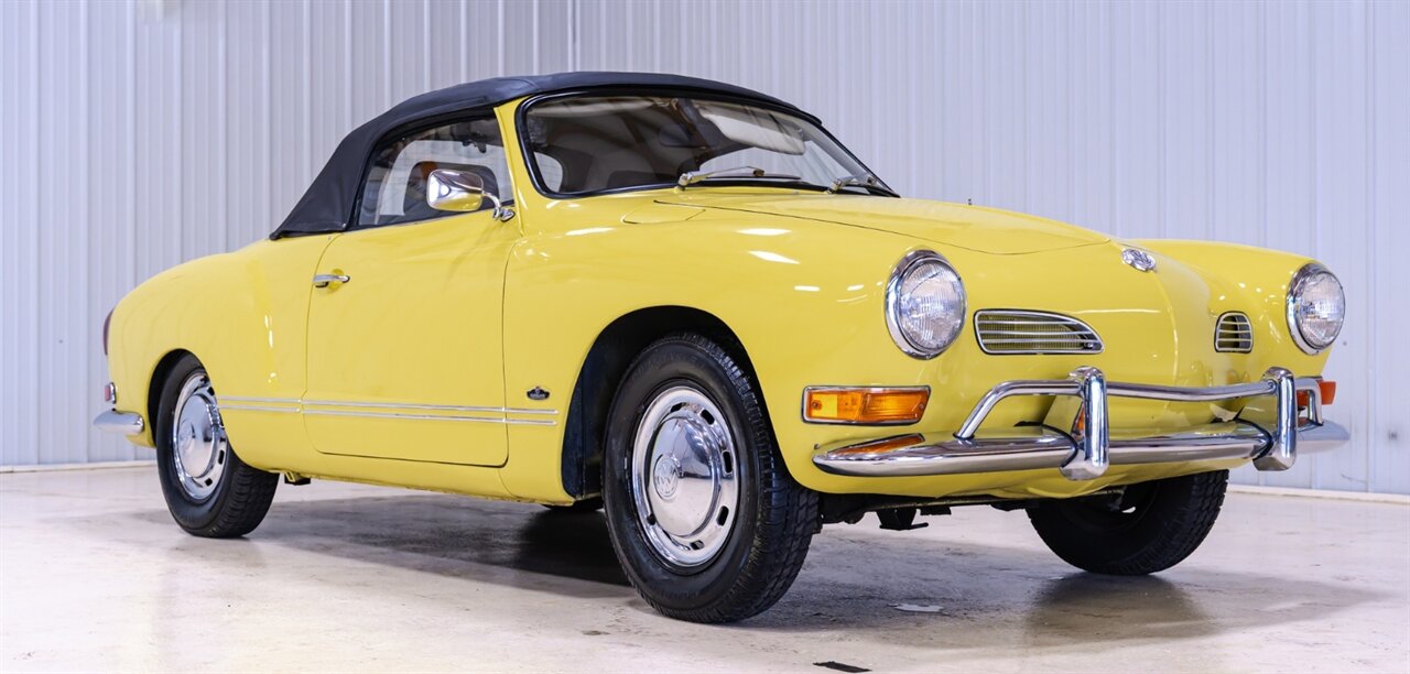 1971 Volkswagen Karmann Ghia Convertible - Photo 1 - Sylvania, OH 43560
