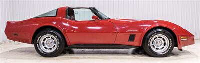1982 Chevrolet Corvette - Photo 16 - Sylvania, OH 43560