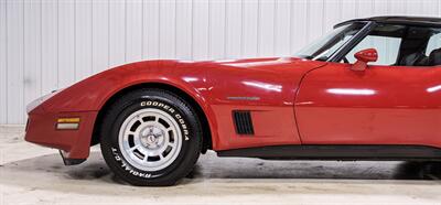 1982 Chevrolet Corvette - Photo 3 - Sylvania, OH 43560