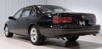 1996 Chevrolet Impala SS - Photo 5 - Sylvania, OH 43560
