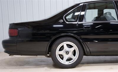 1996 Chevrolet Impala SS - Photo 26 - Sylvania, OH 43560