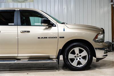 2011 RAM 1500 ST   - Photo 9 - Sylvania, OH 43560