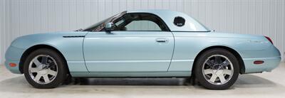 2002 Ford Thunderbird Deluxe - Photo 4 - Sylvania, OH 43560