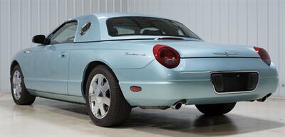 2002 Ford Thunderbird Deluxe - Photo 7 - Sylvania, OH 43560