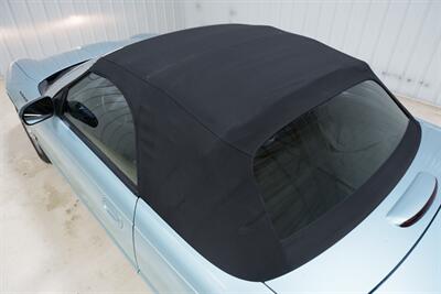 2002 Ford Thunderbird Deluxe - Photo 17 - Sylvania, OH 43560