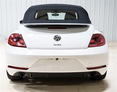 2014 Volkswagen Beetle Convertible R-Line PZEV - Photo 6 - Sylvania, OH 43560