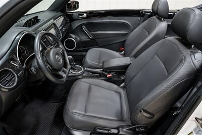2014 Volkswagen Beetle Convertible R-Line PZEV - Photo 9 - Sylvania, OH 43560