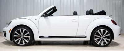 2014 Volkswagen Beetle Convertible R-Line PZEV - Photo 13 - Sylvania, OH 43560