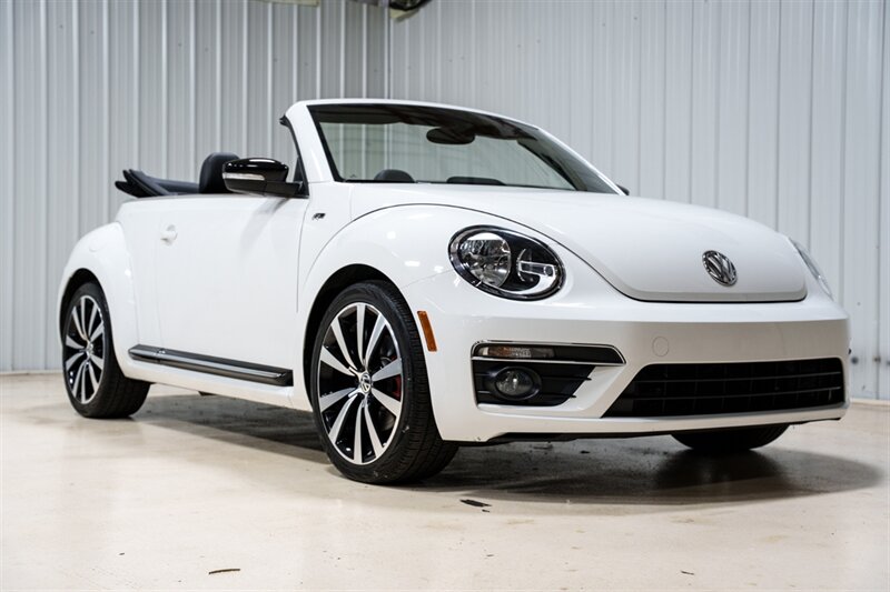 2014 Volkswagen Beetle Convertible R-Line PZEV  