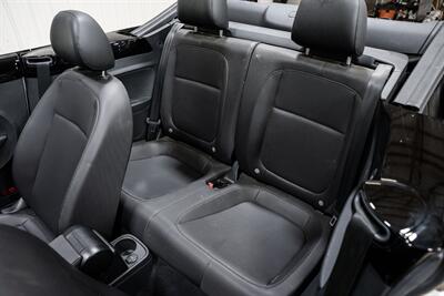 2014 Volkswagen Beetle Convertible R-Line PZEV - Photo 11 - Sylvania, OH 43560