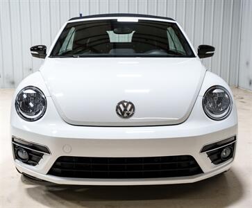 2014 Volkswagen Beetle Convertible R-Line PZEV - Photo 24 - Sylvania, OH 43560
