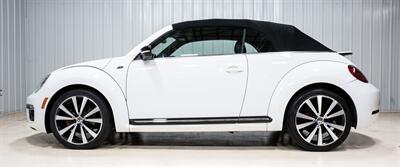 2014 Volkswagen Beetle Convertible R-Line PZEV - Photo 2 - Sylvania, OH 43560