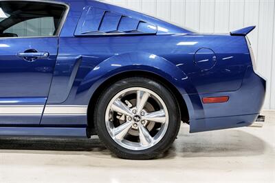 2008 Ford Mustang GT Premium  Shelby GT - Photo 4 - Sylvania, OH 43560