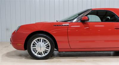 2002 Ford Thunderbird Deluxe - Photo 3 - Sylvania, OH 43560
