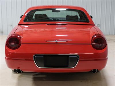 2002 Ford Thunderbird Deluxe - Photo 6 - Sylvania, OH 43560