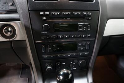 2002 Ford Thunderbird Deluxe - Photo 9 - Sylvania, OH 43560