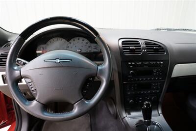 2002 Ford Thunderbird Deluxe - Photo 8 - Sylvania, OH 43560